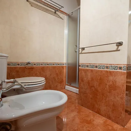 Casa Degli Artisti, A Spacious In The Center * Catania