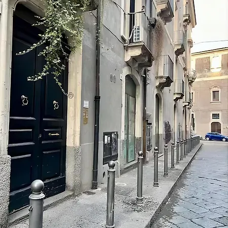 Casa Degli Artisti, A Spacious In The Center *